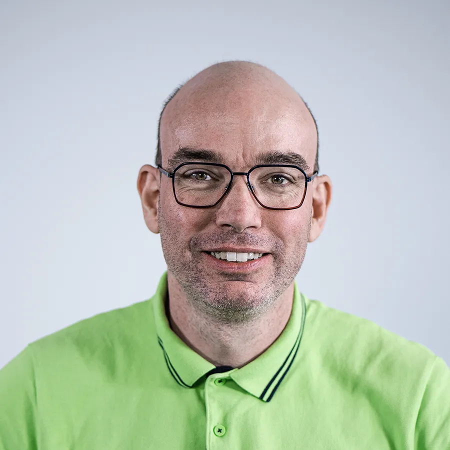 Ansprechpartnerin Alexander Barthr